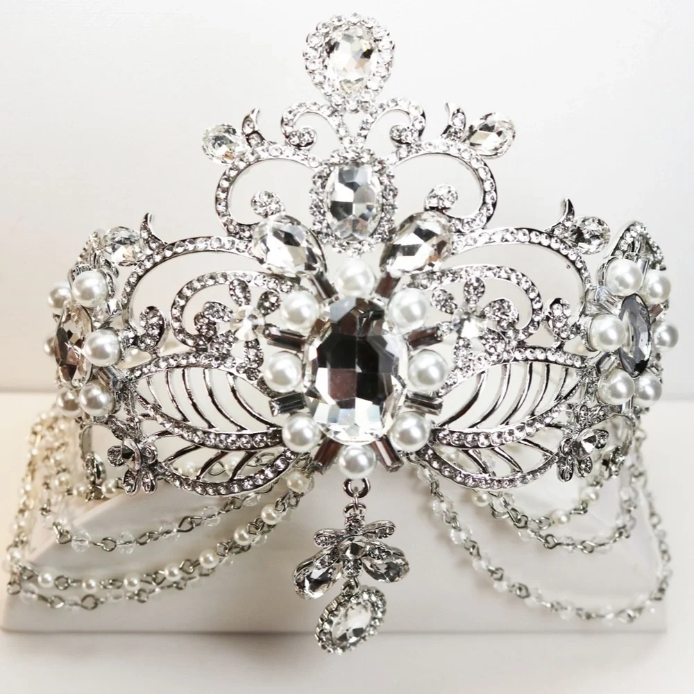 ✨ Dazzling Tiara ~ Pearls & Crystals Silver Tone